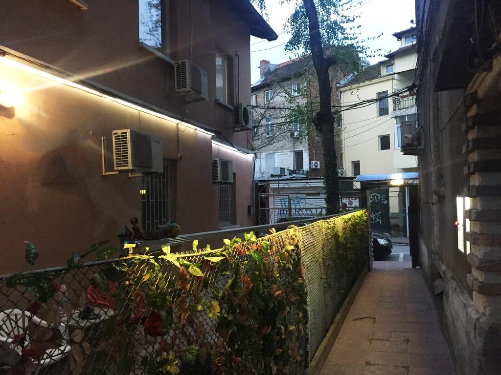 Elegance On A Budget - Rooms For Rent In Sofia Center Eksteriør billede