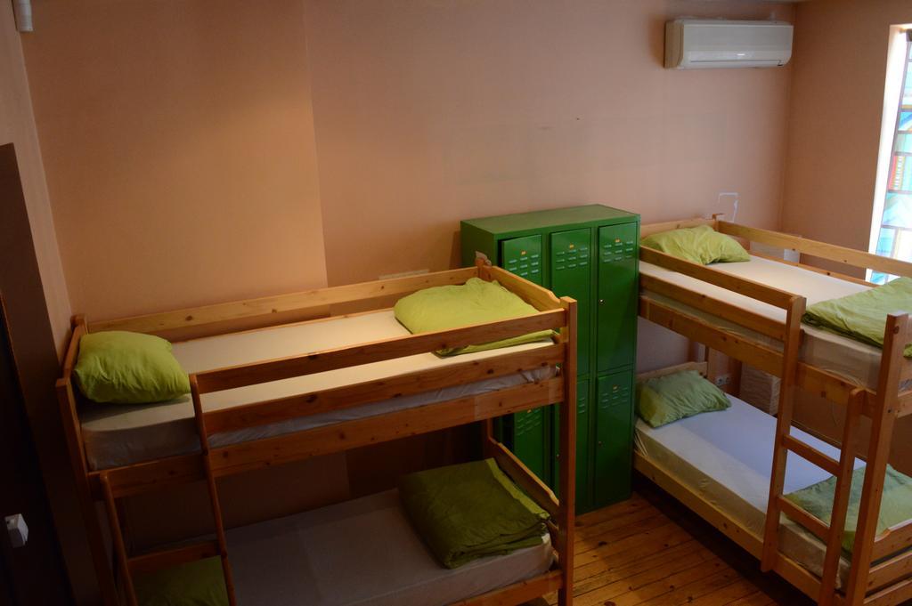 Elegance On A Budget - Rooms For Rent In Sofia Center Eksteriør billede