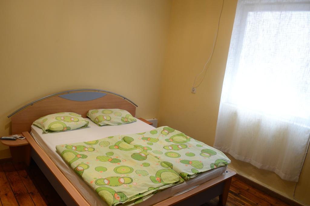 Elegance On A Budget - Rooms For Rent In Sofia Center Eksteriør billede