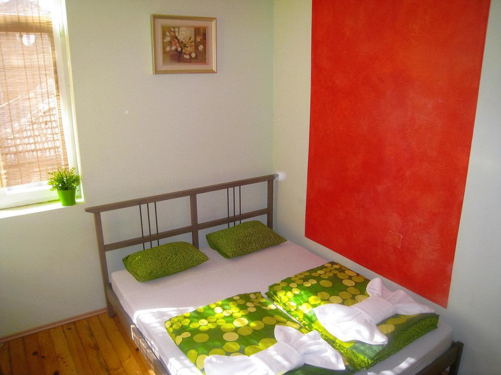 Elegance On A Budget - Rooms For Rent In Sofia Center Eksteriør billede
